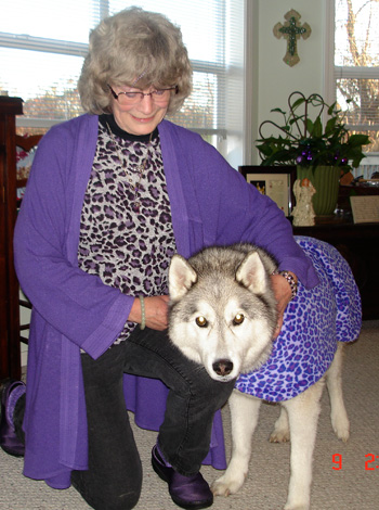 Missy wearing the large size purple cheetah robe